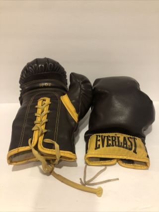 Vintage Everlasting Boxing Gloves 10oz.  Brown/ Yellow 1970’s