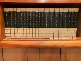 Vintage Complete 20 Volume Set Of 1968 The World Book Encyclopedia