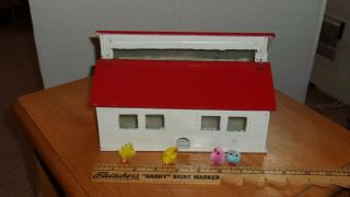 Primitive Folk Art Handmade Miniature Chicken House For Dollhouse Display