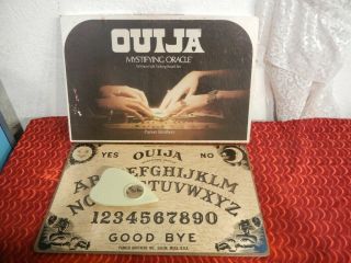 Vintage Ouija Board Game - William Fuld - Halloween Horror Prop Party Game