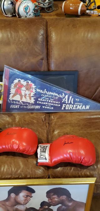 Muhammad Ali / Cassius Clay Vs George Foreman World Championship Fight Pennant