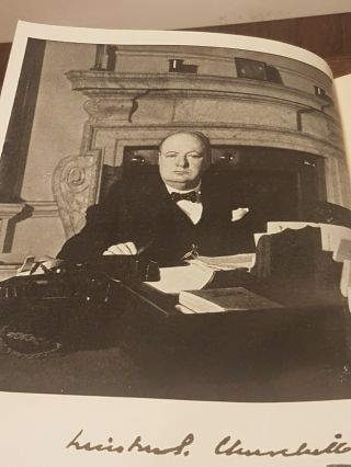 Into Battle Speeches by Churchill,  CHURCHILL,  Winston Pub Cassell 1941 FIRST ED 3