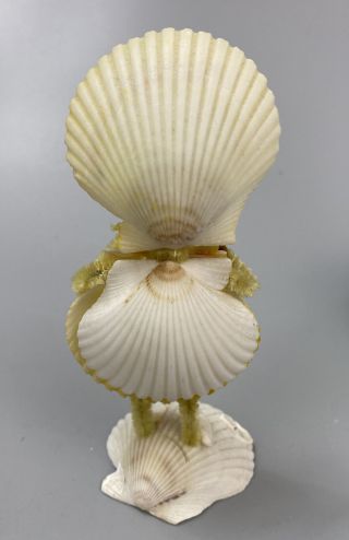 Set of 2 Vintage Hand Crafted Sea Shell Dolls Funky Kitsch Mid - Century Modern 3