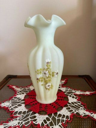 Signed Vintage Fenton 11 " Tall Hand - Painted Daisies Custard Glass Vase -