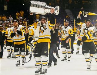 Sidney Crosby Signed Auto Pittsburgh Penguins Stanley Cup 11x14 Photograph