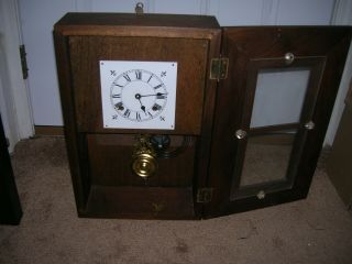 Vintage Waterbury Clock Co Mantel/wall Clock In Solid Wood Case W/key