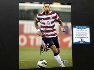 Clint Dempsey Hot Signed Autographed Us Soccer 8x10 Photo Beckett Bas