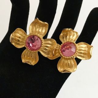 Vintage Trifari Dogwood Pink Crystals Clip Earrings Gold Tone