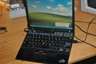 Vintage Ibm Thinkpad X40 Pentium M 1.  0 Ghz 12.  1” 500mb 20 Gb Win Xp