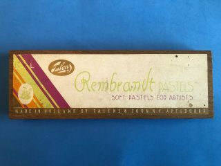 Vintage Talens Rembrandt Soft Pastels For Artists In Wood Box W Latch 23 Colors