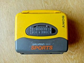 Vintage Sony Walkman Sports Wm - Sxf10 Radio Fm/am & Cassette Player