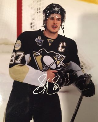 Sidney Crosby Signed 8x10 Pittsburgh Penguins Canada Gold Stanley Cup Proof