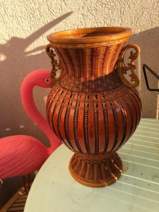 Joli Vase En Rotin Tressé Vintage Avec Verre à L’intérieur Hauteur 28 Cm