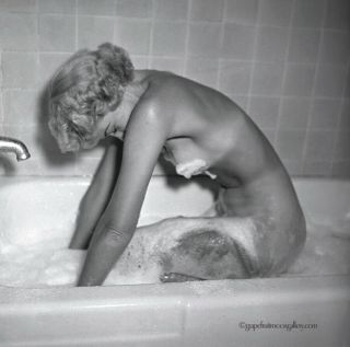 Bunny Yeager 1954 Camera Pin - Up Negative Pretty Blonde In Bath Pat Stanford Fab