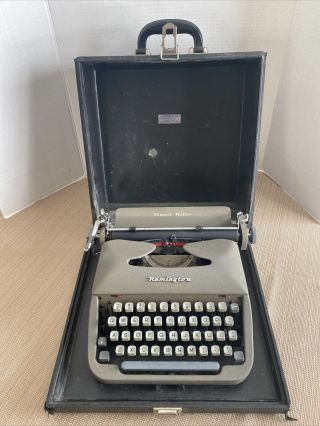 Vintage Remington Travel Riter Typewriter W/ Case Needs Maintainance