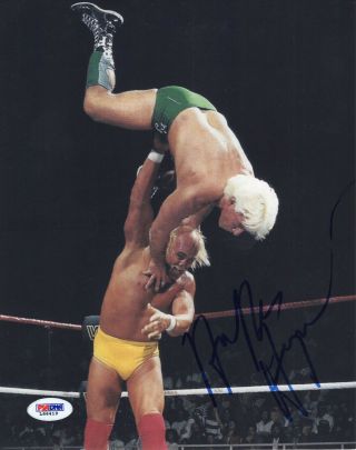 Hulk Hogan Signed Autographed Auto 8x10 Photo Psa/dna L66419 Wwe/wwf Wrestling