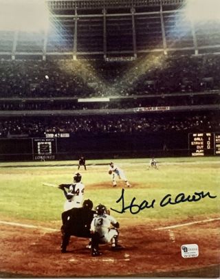 Hank Aaron Braves Signed 715th Home Run 8x10 Photo Autographed Auto