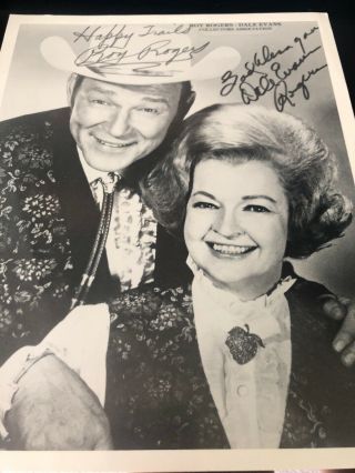 Vintage Autographed Photo Roy Rogers And Wife Dale Evans