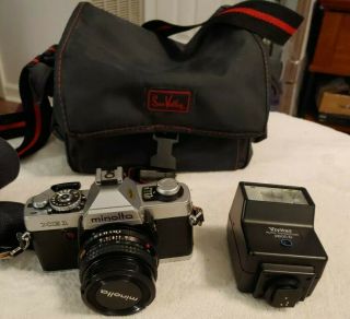 Vintage Minolta Xg - 1 35mm Film Camera And Vivitar Auto Thyristor 2600 - D,  Bag
