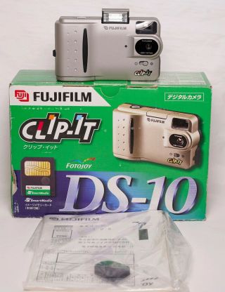 Fujfilm Ds - 10 Clip - It Vintage Digital Camera (1999)