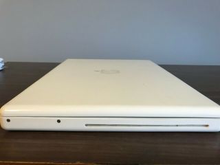 Vintage 13” Apple MacBook (2008) MB403LL/A - 2.  4GHz 2GB 160GB. 3