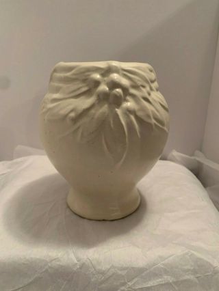 Vintage White Nelson Mccoy Art Pottery Leaf And Berry Footed Classic Vase