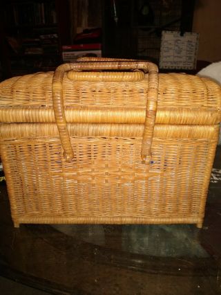 Vintage Wicker Basket With Lid & Folding Handles On Top,  Picnic,  Wine,  Storage