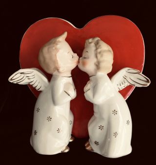 Japan Kissing Angel Figurines Ceramic Valentines Day Red Heart Vase Planter Vtg