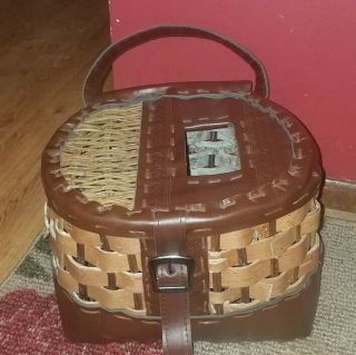 Cool Old Antique/vtg Woven Wicker Fishing Creel Basket W/leather Buckle & Handle