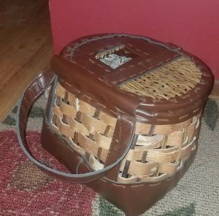 COOL Old Antique/VTG Woven Wicker FISHING CREEL Basket w/Leather Buckle & Handle 3
