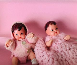 2 Vintage Shackman Baby Dolls 2 ¾” Rubber Jointed Miniatures/ Dollhouse