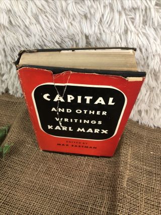 “Capital,  The Communist Manifesto,  And Other Writings“ Karl Marx 1932 Hardcover 2