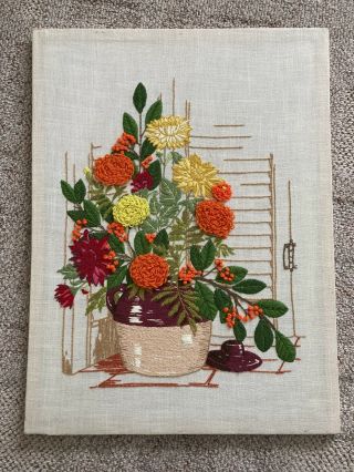 Finished Vtg 1974 Paragon Crewel Embroidery Retro Floral Flower Picture 24x18”