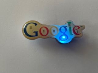 RARE 2004 Vintage Light Up GOOGLE Search Engine Trade Show Lapel Pin 3