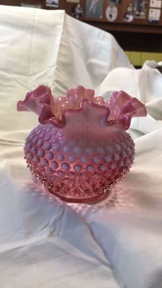 Vintage Fenton Cranberry Pink Opalescent Hobnail Ruffled Vase (5 " T X 6 " W)
