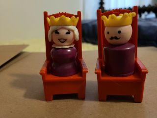 Vtg Fisher Price Little People Play Family Castle 993 Wood King,  Queen Figure