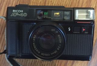 Vintage Ricoh Af - 40 Point And Shoot Film Camera With 38 Mm 1:2.  8 Lens W/strap
