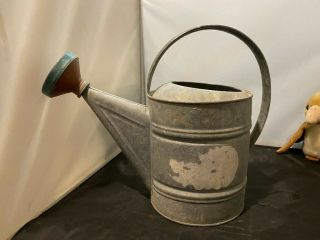 Vintage Wheeling Galvanized Watering Can 10 Qt 2.  5 Gal Great Cond & Holds Water