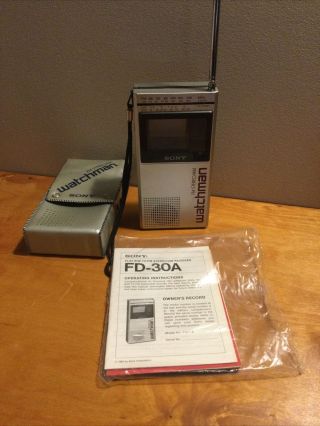 Vintage Sony Watchman Fd - 30a Am/fm Stereo Mini Tv With Case