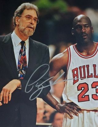 Phil Jackson Hand Signed 8x10 Photo W/ Holo Chicago Bulls
