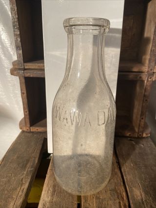 Vintage Wawa Dairy Milk Bottle One Quart Daisy On Back & Bottom