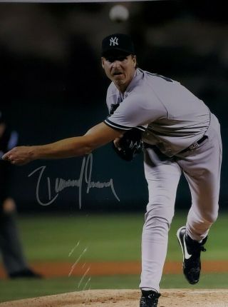 Randy Johnson Hand Signed 8x10 Photo W/ Holo Ny Yankees