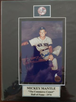 Autograph Mickey Mantle 4x6 Matted To 8x10 Color Photo With