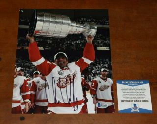Chris Chelios Signed 8x10 Photo - Detroit Red Wings - Beckett Authenticated