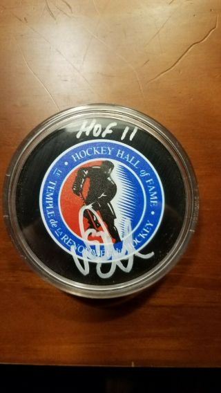 Offical Doug Gilmour Hockey Hall Of Fame Autographed Puck