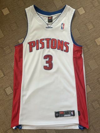 Authentic Nike Detroit Pistons Ben Wallace Jersey 2004 Size 44 Medium / Large