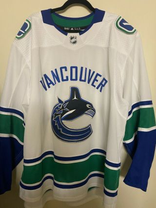 Vancouver Canucks Adidas Made In Canada (mic) Sz.  58 Wordmark Away White Jersey