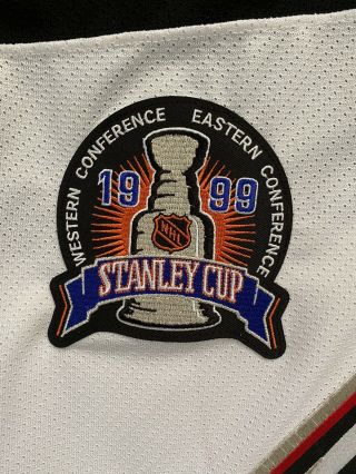 Vintage Dominik Hasek Buffalo Sabres 1999 Stanley Cup Playoffs CCM Jersey - XL 3