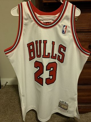 Michael Jordan Chicago Bulls Mitchell & Ness 1997 - 98 Authentic Jersey 48 Xl Xi