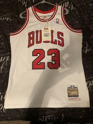 Authentic Michael Jordan Jersey Mitchell & Ness 1995 - 96 Chicago Bulls Size 44